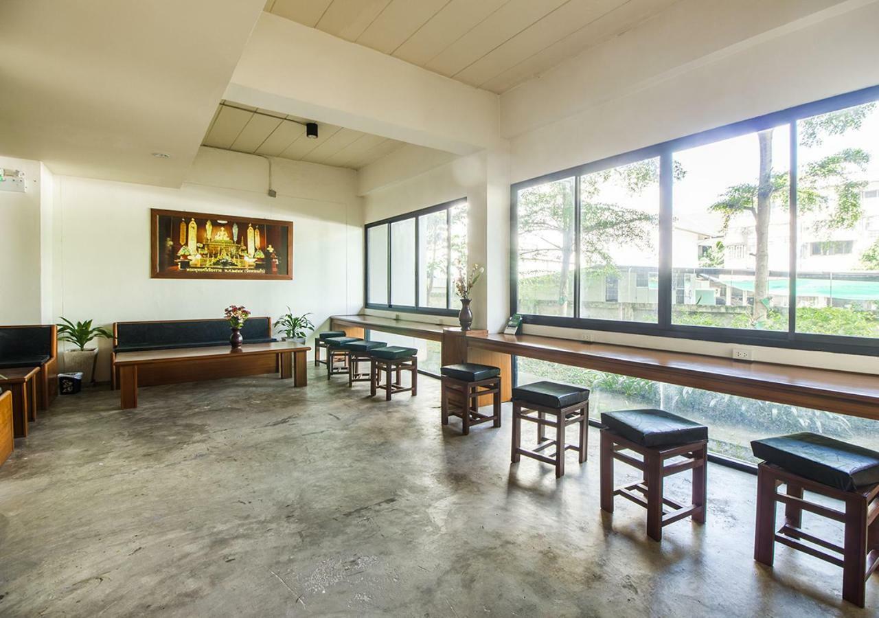 B2 Chiang Rai Hotel Екстер'єр фото